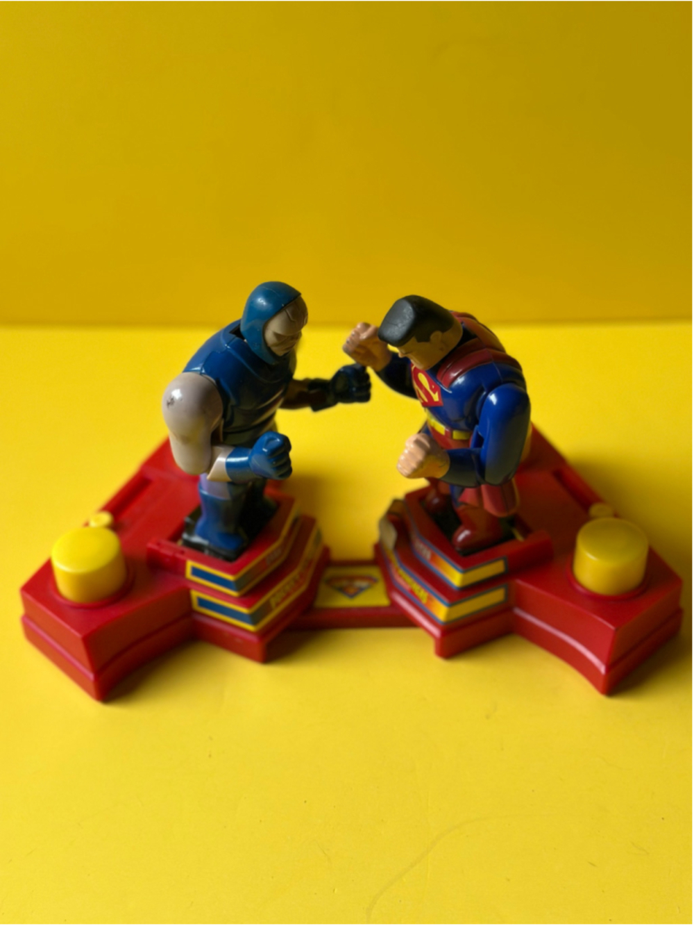 1996 Adventures Milton Bradley Pocket Punchers Superman vs. Darkseid